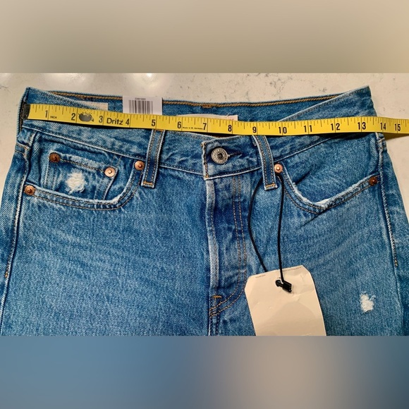 Levi's Women's Premium Wedgie High Rise Jeans NWT - 26 - Picture 10 of 14